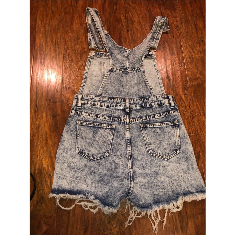 Distressed Overall Shorts - Picture 3 of 3